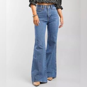 Wrangler Wanderer High Rise Flare Jean